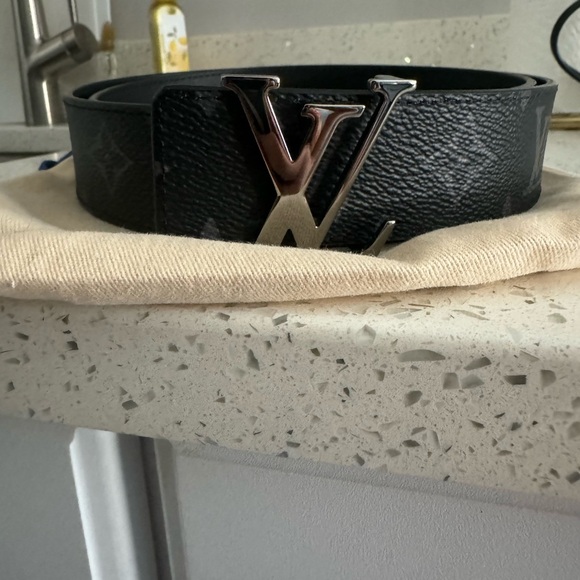 Louis Vuitton Belt - Picture 1 of 7